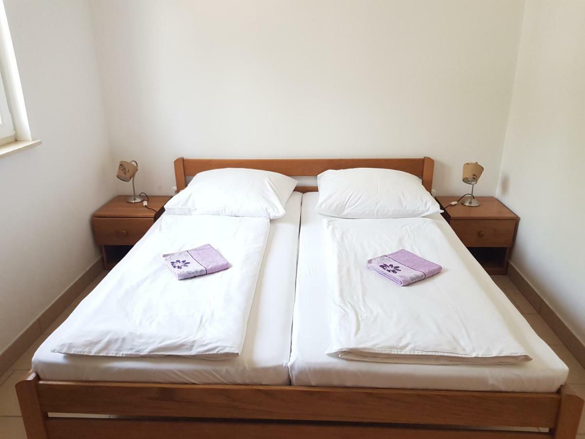 Apartments Palaca Sunca Srima Εξωτερικό φωτογραφία